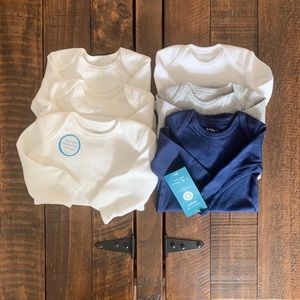 3M onesie sets